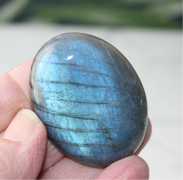 Labradoriet cabochon 03