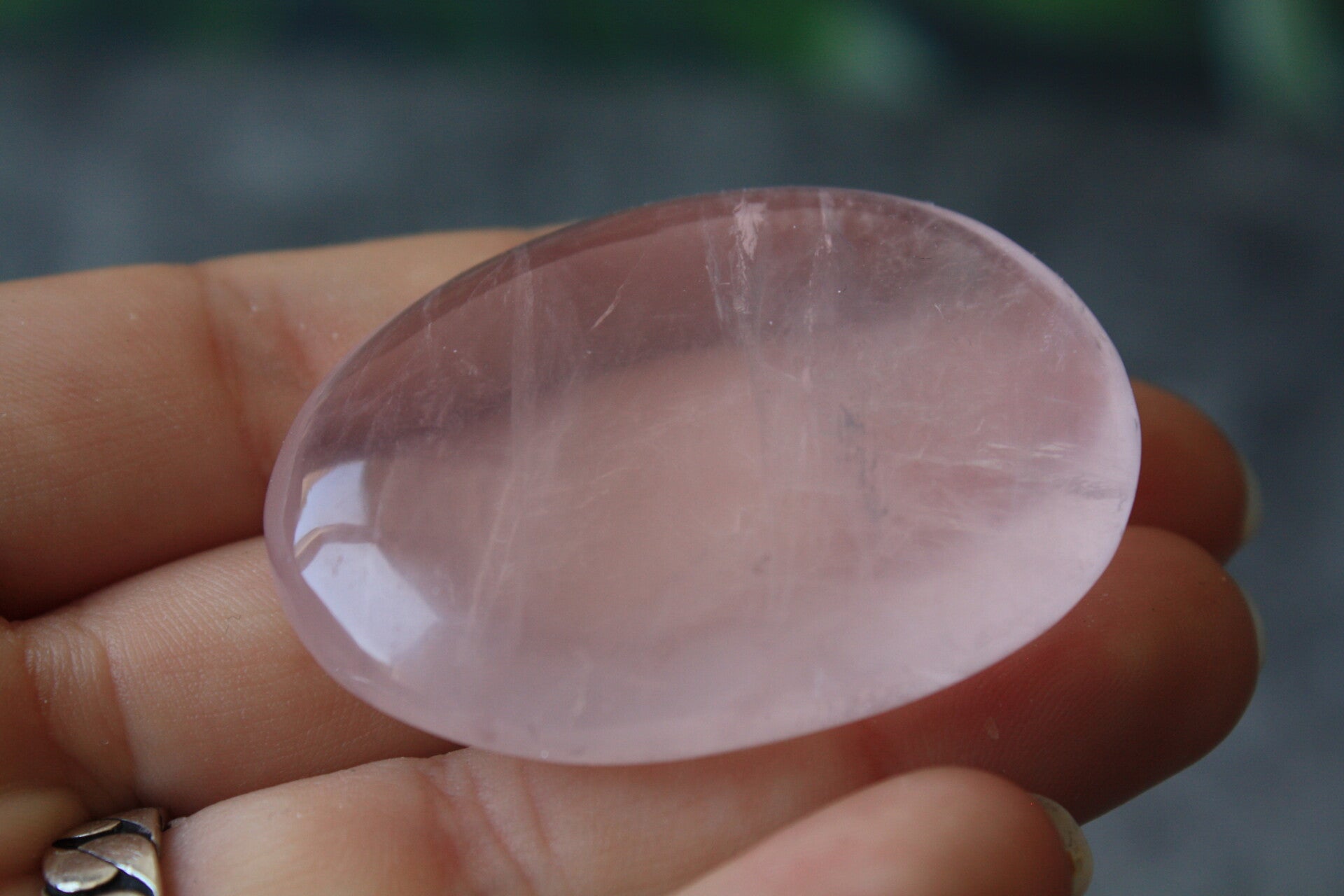 Rozenkwarts handsteen 01