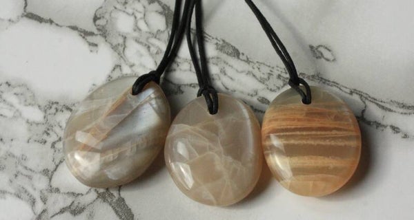 Maansteen ketting