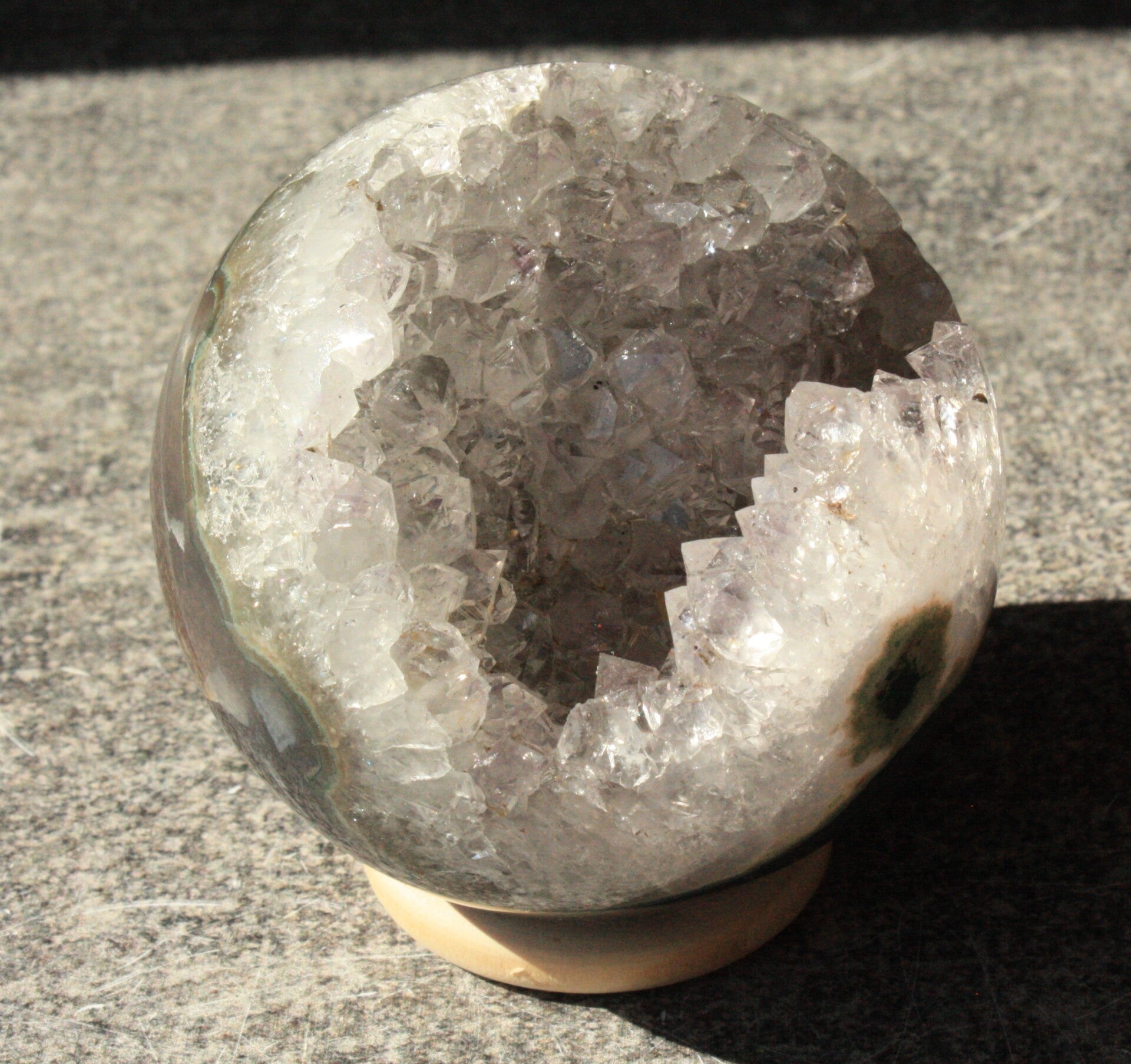 Amethist geode bol 02