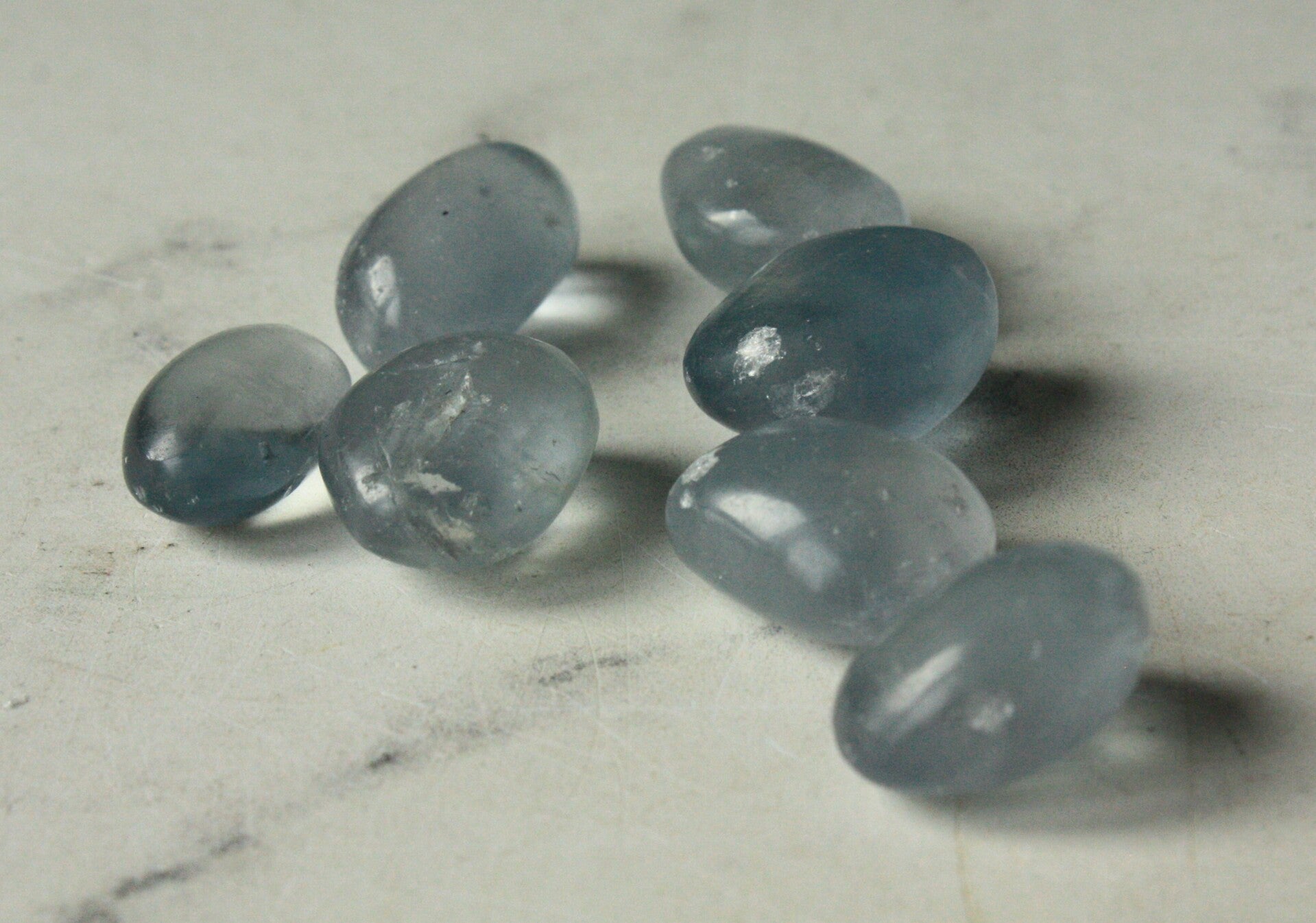 Celestien trommelsteen (S)