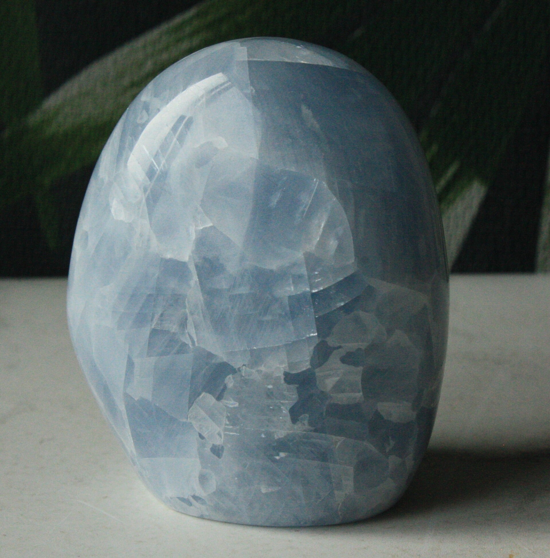 Blauwe calciet freeform 01