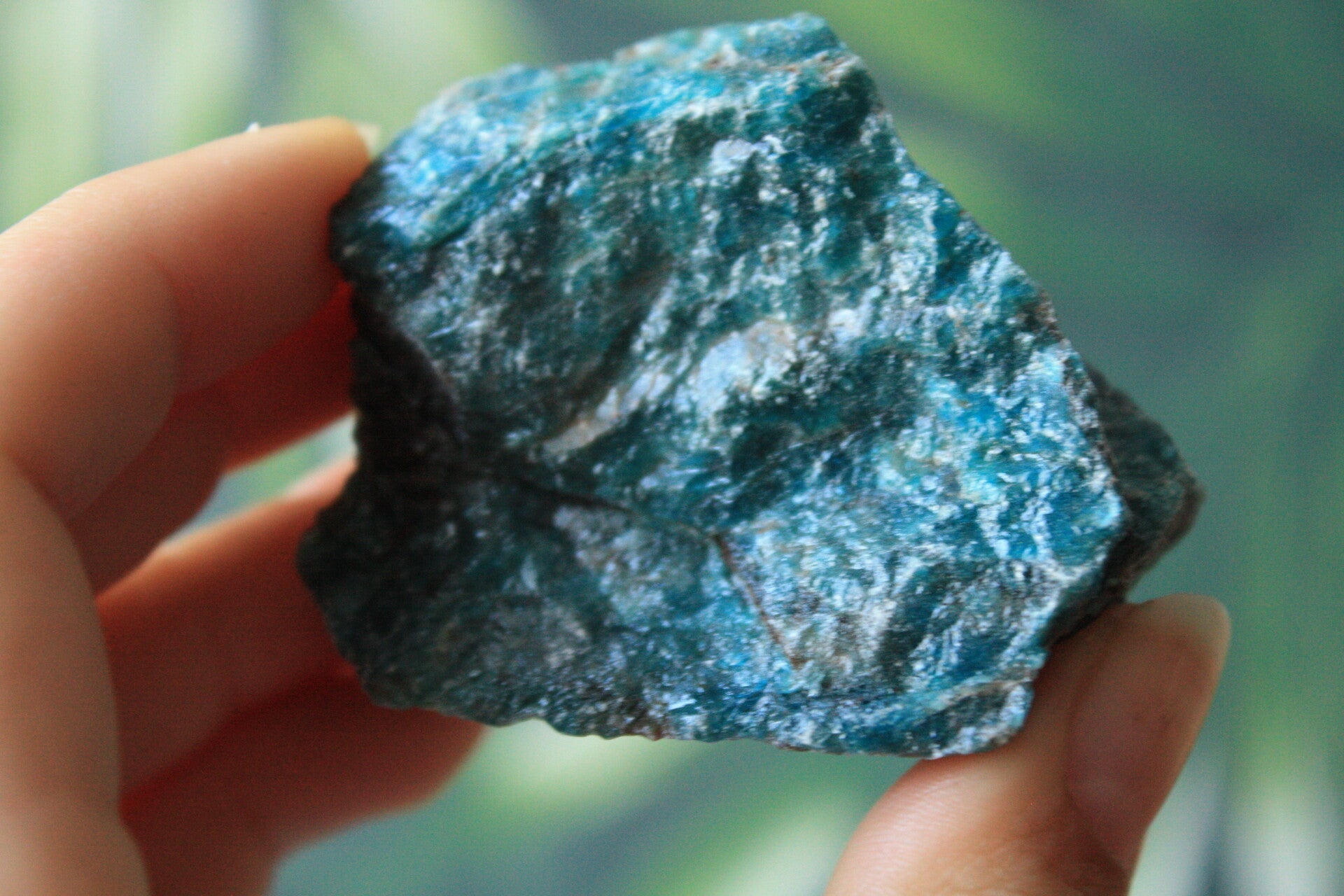 Blauwe apatiet ruw stuk