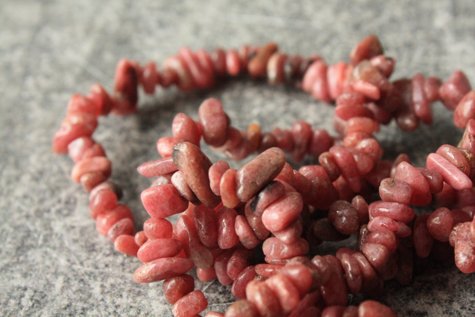 Rhodoniet splitarmbandje