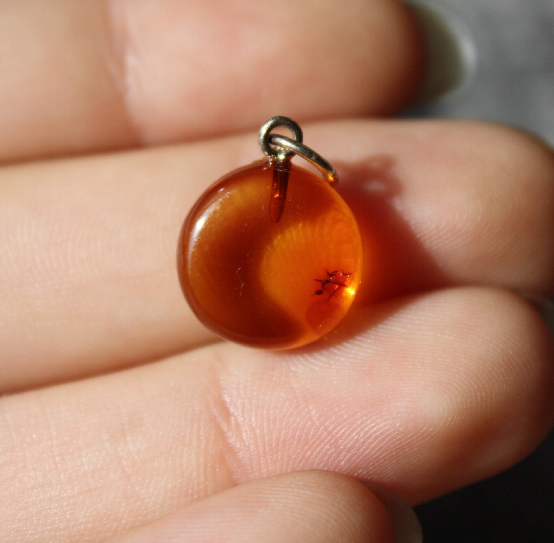 Barnsteen hangertje 02