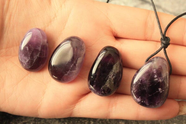 Amethist ketting (donkere kleur)