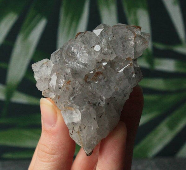 Amethist  cluster met goethiet 01