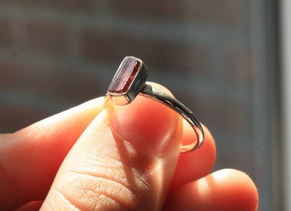 Roze toermalijn ring (staafje)