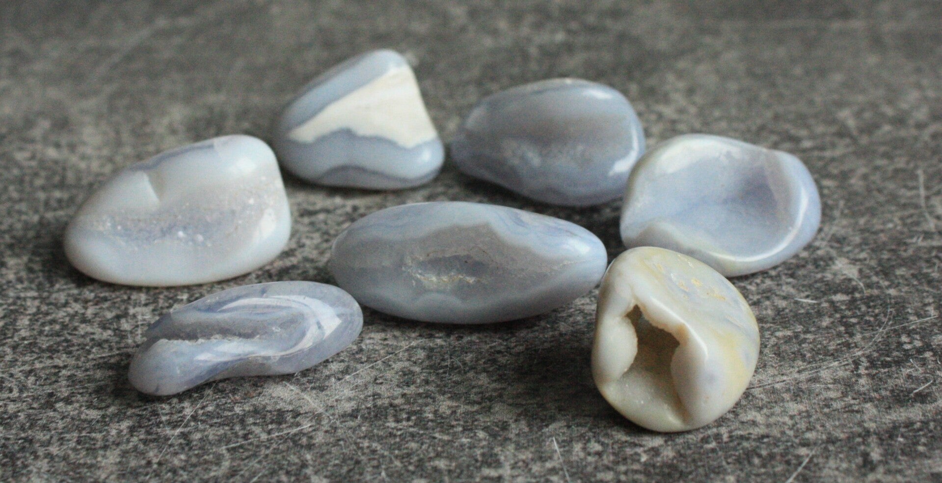 Blue lace agaat trommelsteen (S)