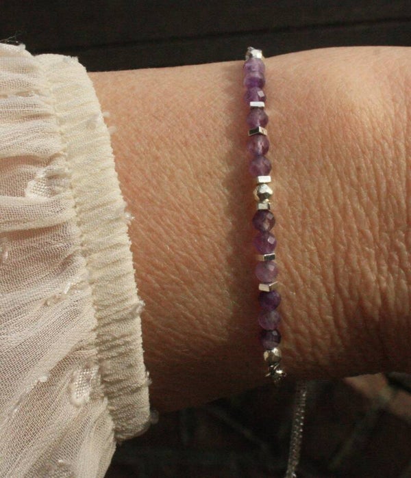 Amethist armbandje (zilverkleurig)