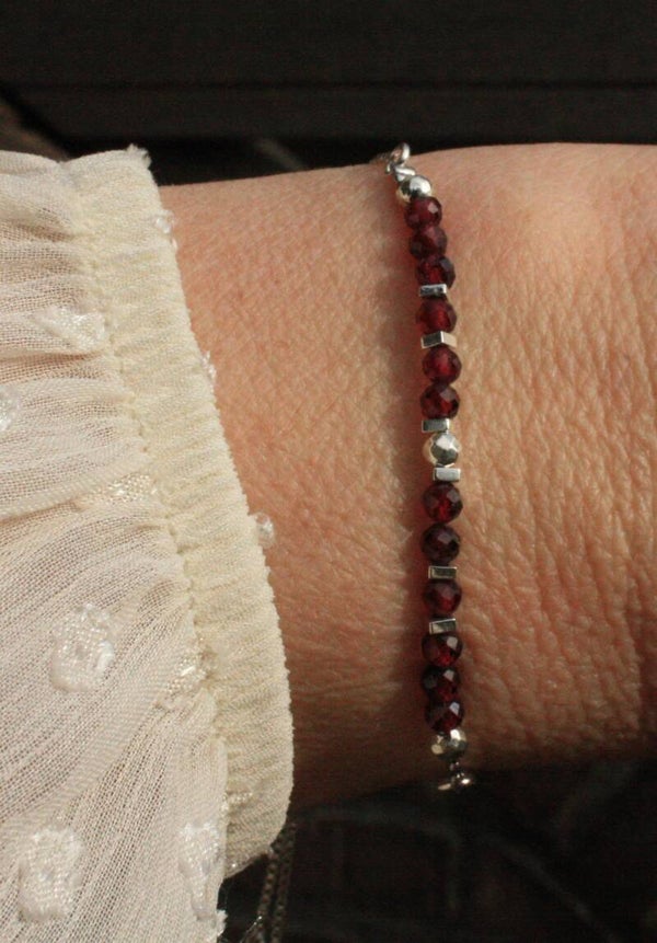 Granaat armbandje (zilverkleurig)