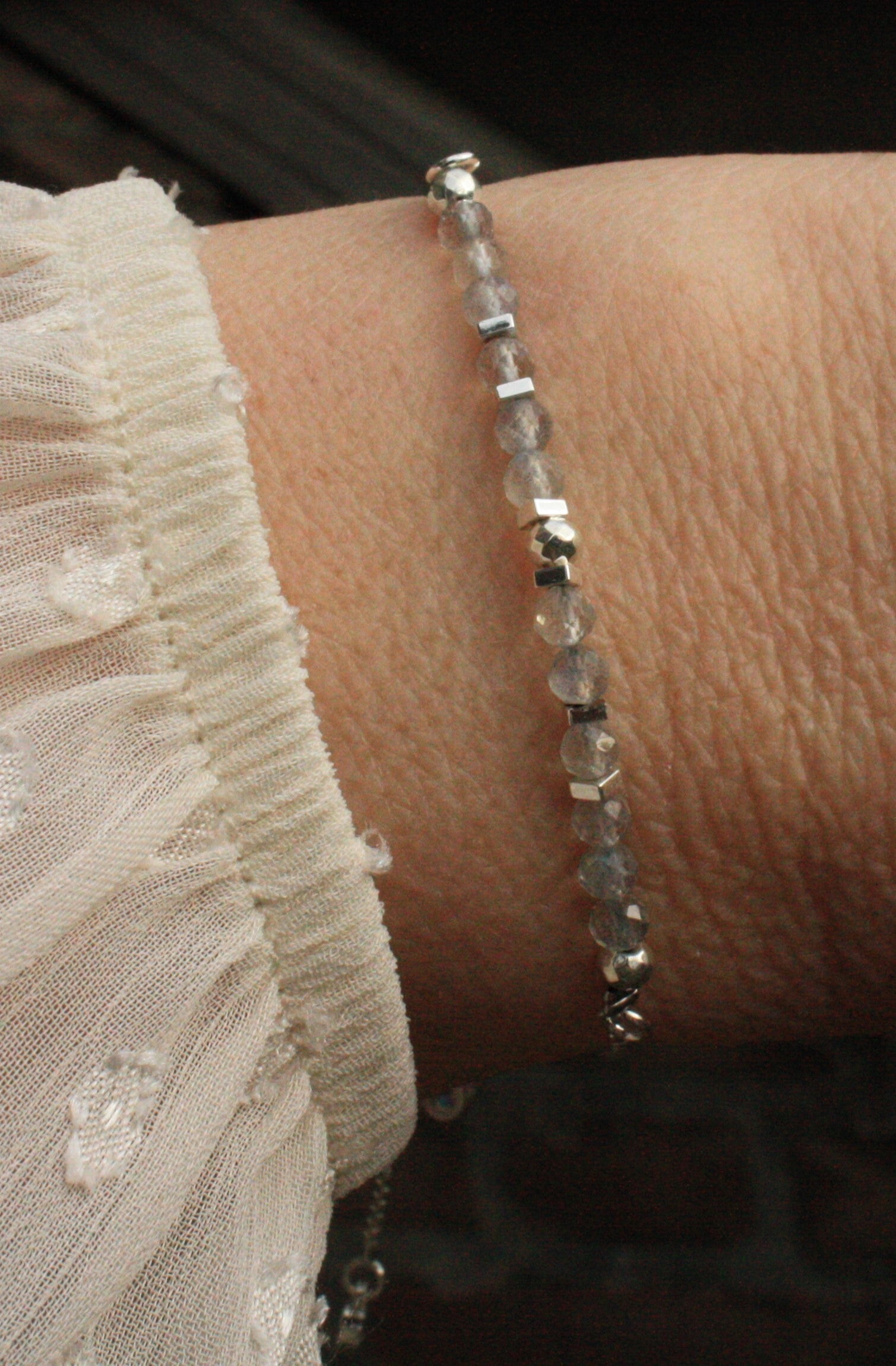 Labradoriet armbandje (zilverkleurig)