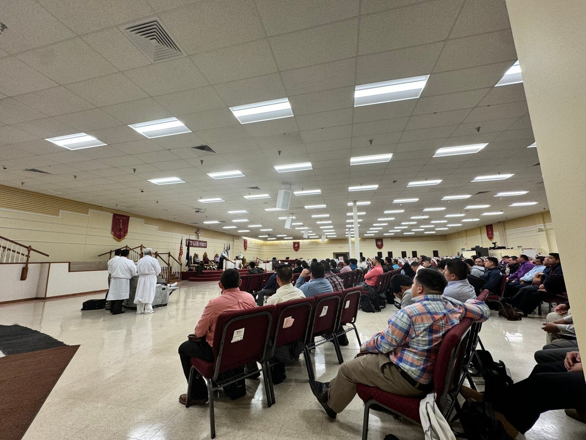 Iglesia Evangelica Apostoles Y Profetas Efesios 2:20 - Riverhead - Templo Emanuel