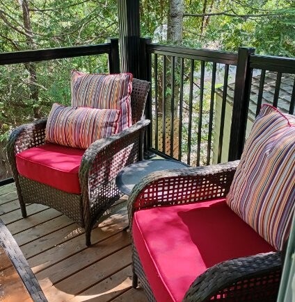 cushions for deck furniturein orange.
