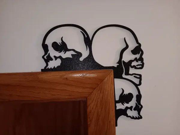 Silueta de 3 Calaveras Esquina de Puerta