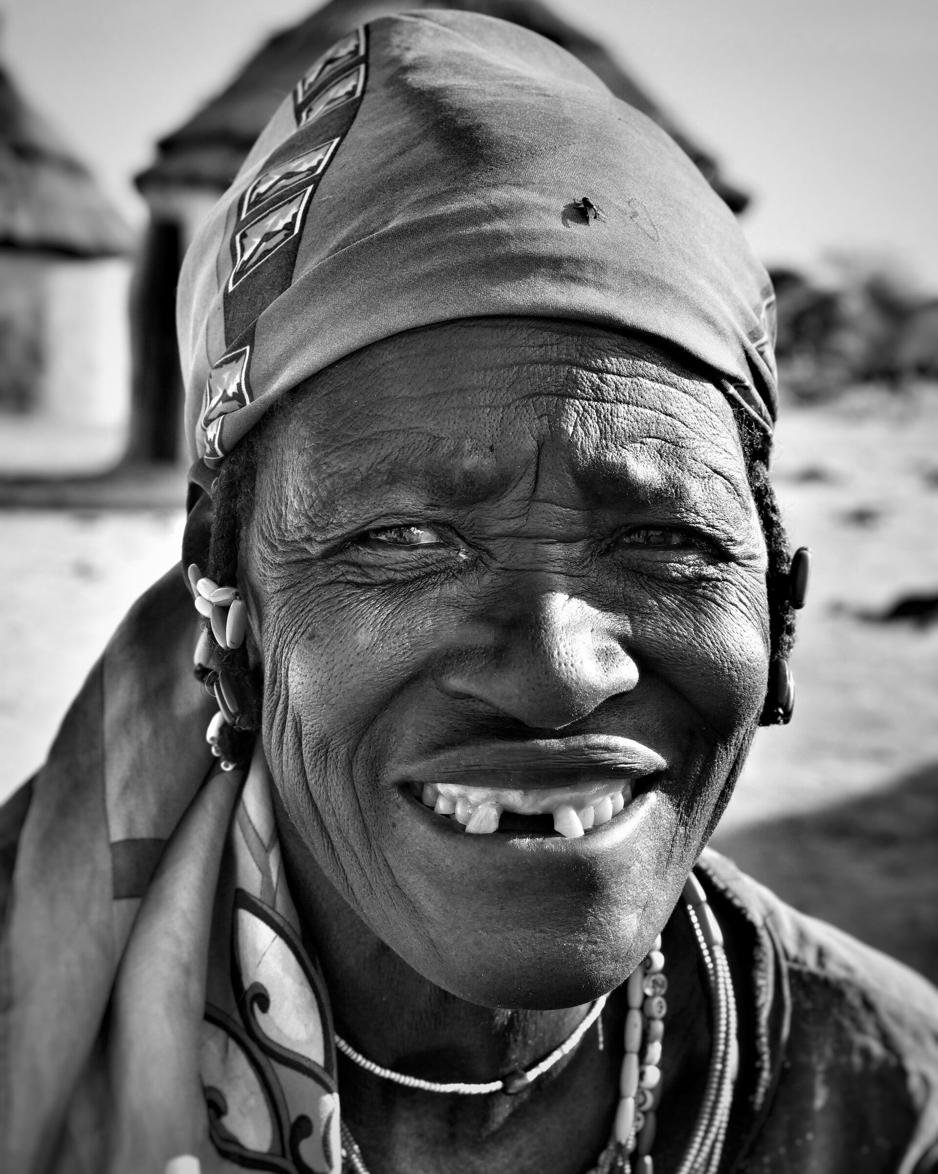 Himba vrouw op acrylglas