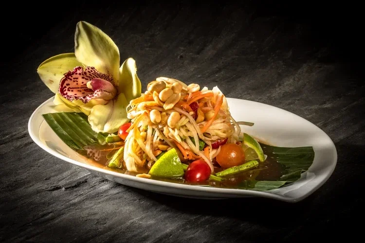 Som Tam Thai (leicht scharf)