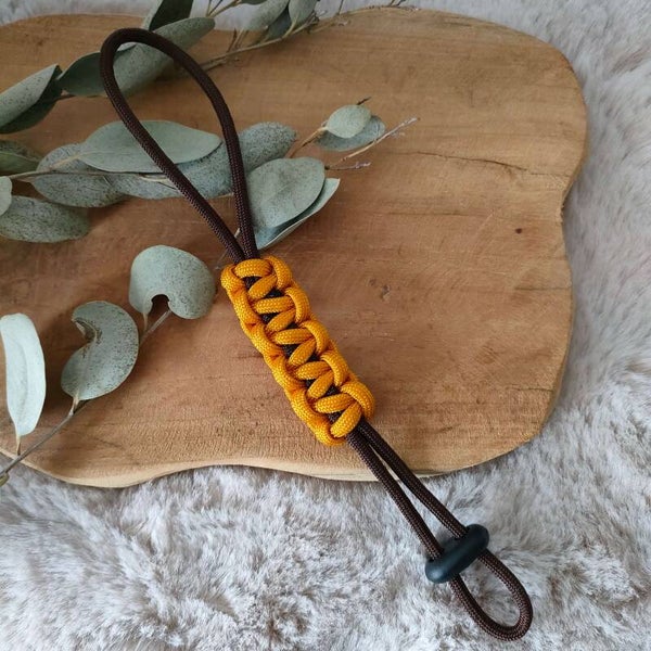 Poopy holder Golden rod