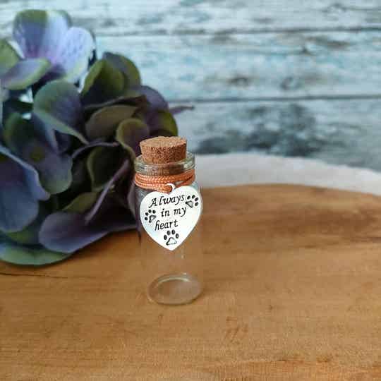 Gedenk flesje, always in my heart, copper gold