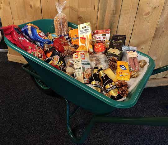 Kerstpakket kruiwagen