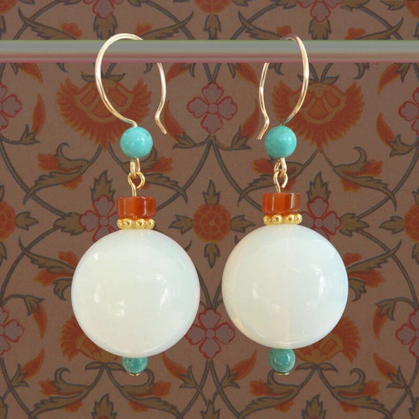 karnemelk met gekleurde hagelslag