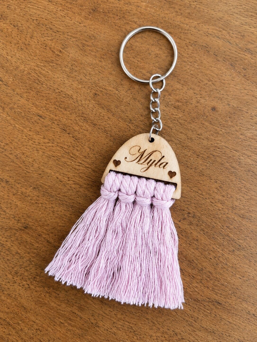 Porte-clés personnalisé en bois et macramé