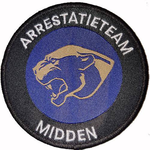 TheNetherlandsNationalPoliceSpecialInterventionServiceArrestingteamMidden1-1.jpg