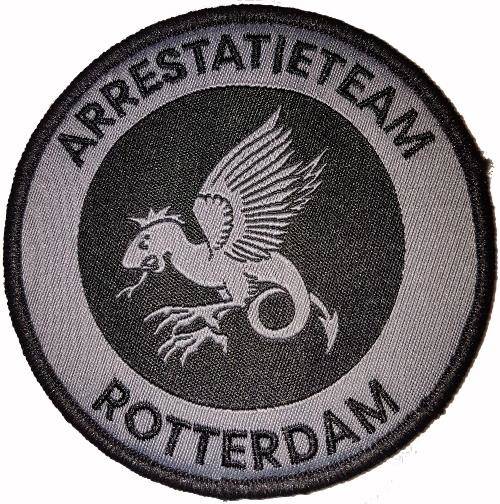 TheNetherlandsNationalPoliceSpecialInterventionServiceArrestingteamRotterdam2-1.jpg