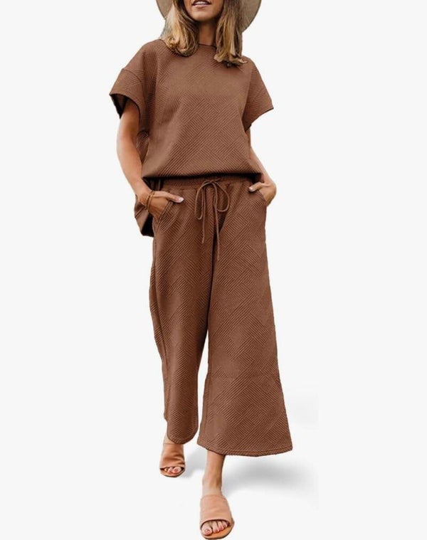Women’s 2 Piece Brown Pattern Wide Leg Travel Set (2X)