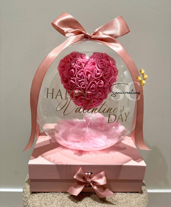 Luxe Valentijn Ballon met Hart van Rozen en Geschenkdoos – Gepersonaliseerd Valentijnscadeau