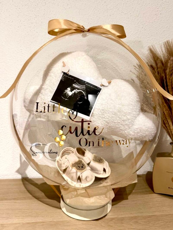 Baby on the way ballon