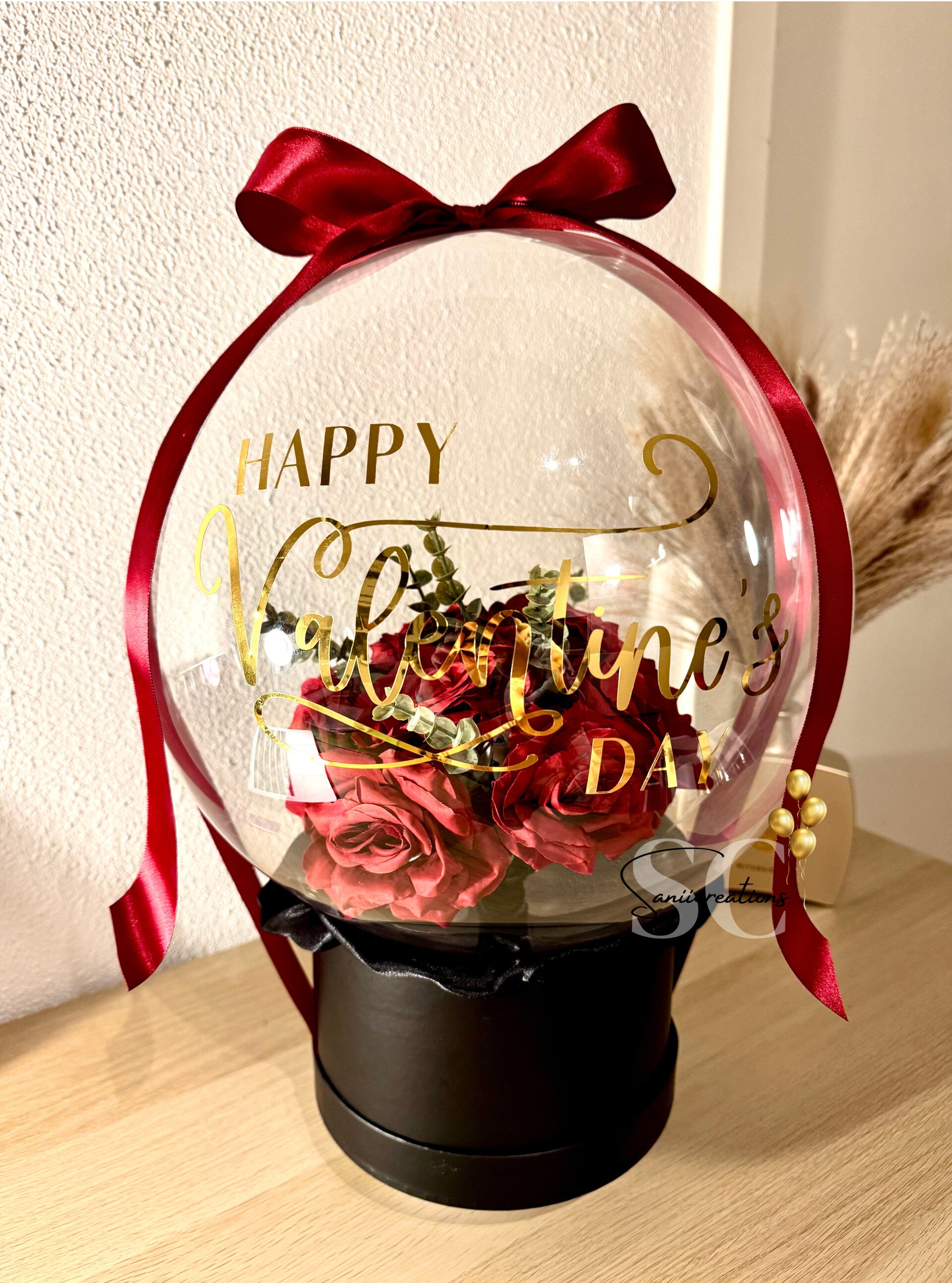 Luxe Valentijn Ballon met Rode Rozen – Gepersonaliseerd Romantisch Cadeau