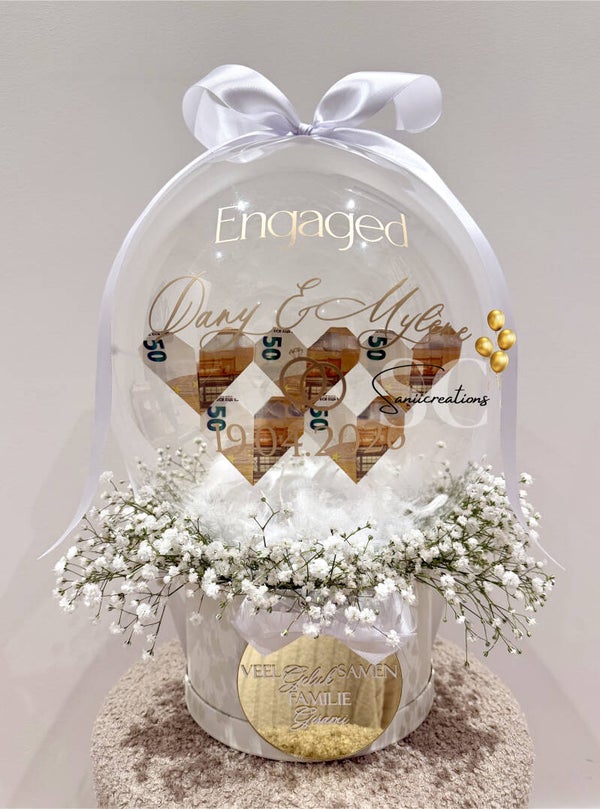 Gepersonaliseerde Verlovingsballon met Geldhartjes – Luxe Engagement Cadeau