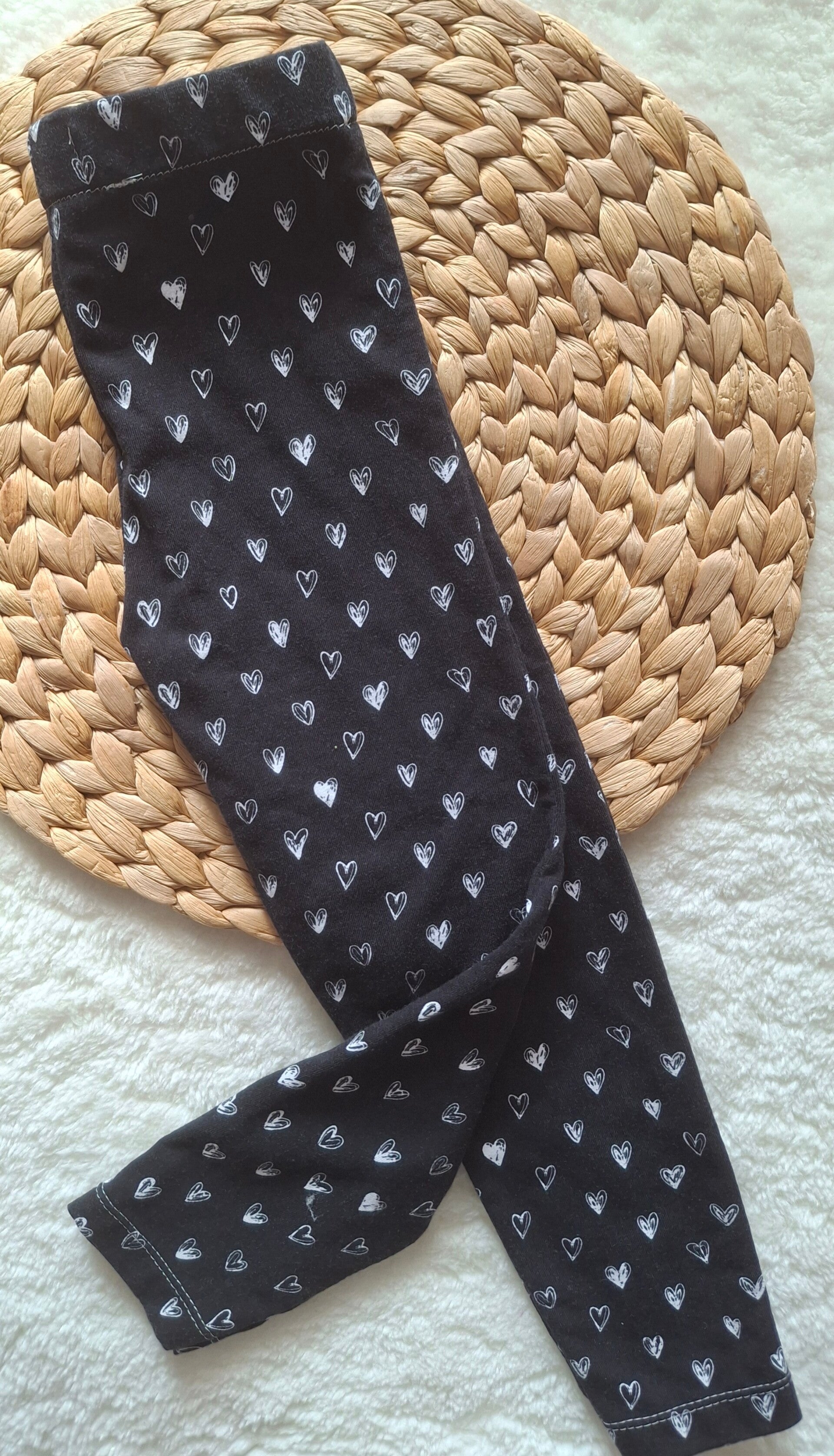 Legging zwart met witte hartjes