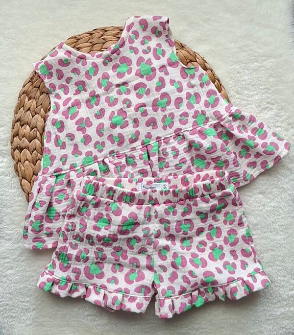 Zomersetje groen/hardroze panterprint