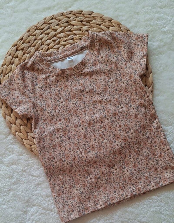 T-shirt bloemen cacao