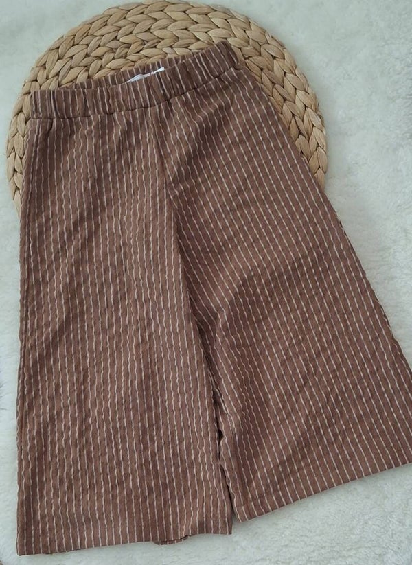 Wijde broek bruinstreepje