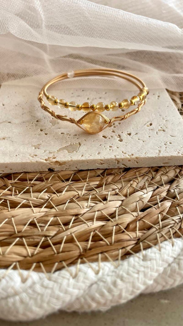 Gele Pagoda Crystal Wikkelarmband Goud – Gold Plated Wire Wrap