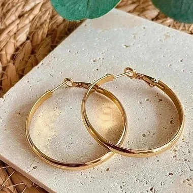 Grote gouden creolen 40 mm – tijdloze RVS dames oorbellen