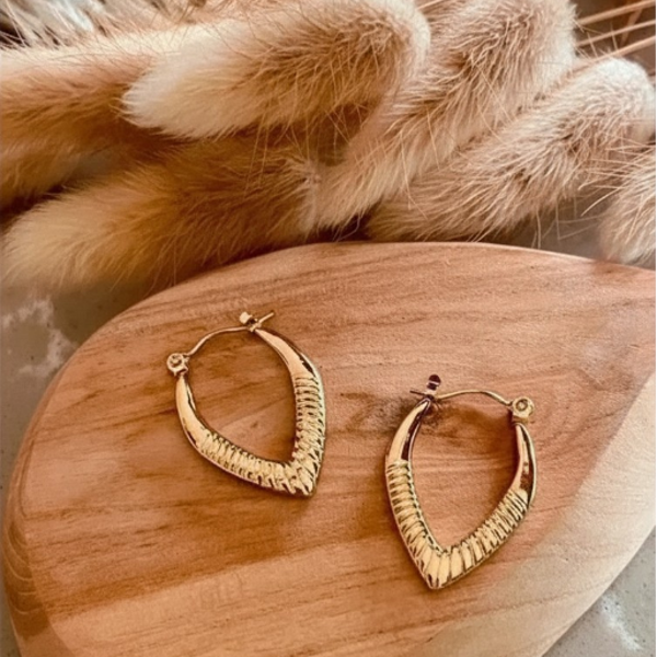 Gouden boho oorbellen – handgemaakt & elegant