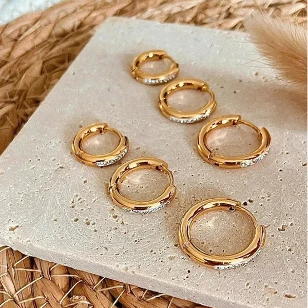 Set van 6 Goudkleurige Creolen met Zirkonia – 3 Maten | 18K PVD Goldplated 316L RVS Oorbellen