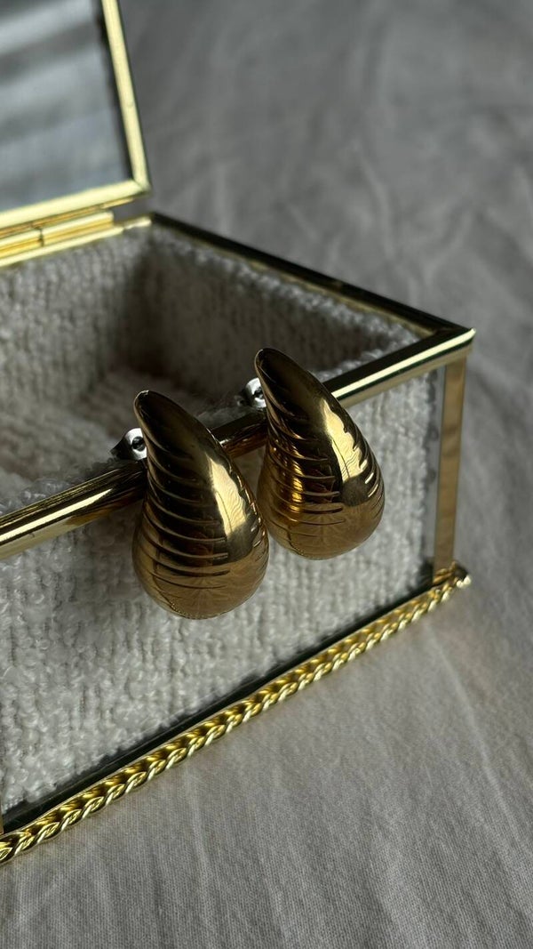 bow structured oorbellen