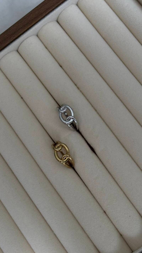 Knot Ring