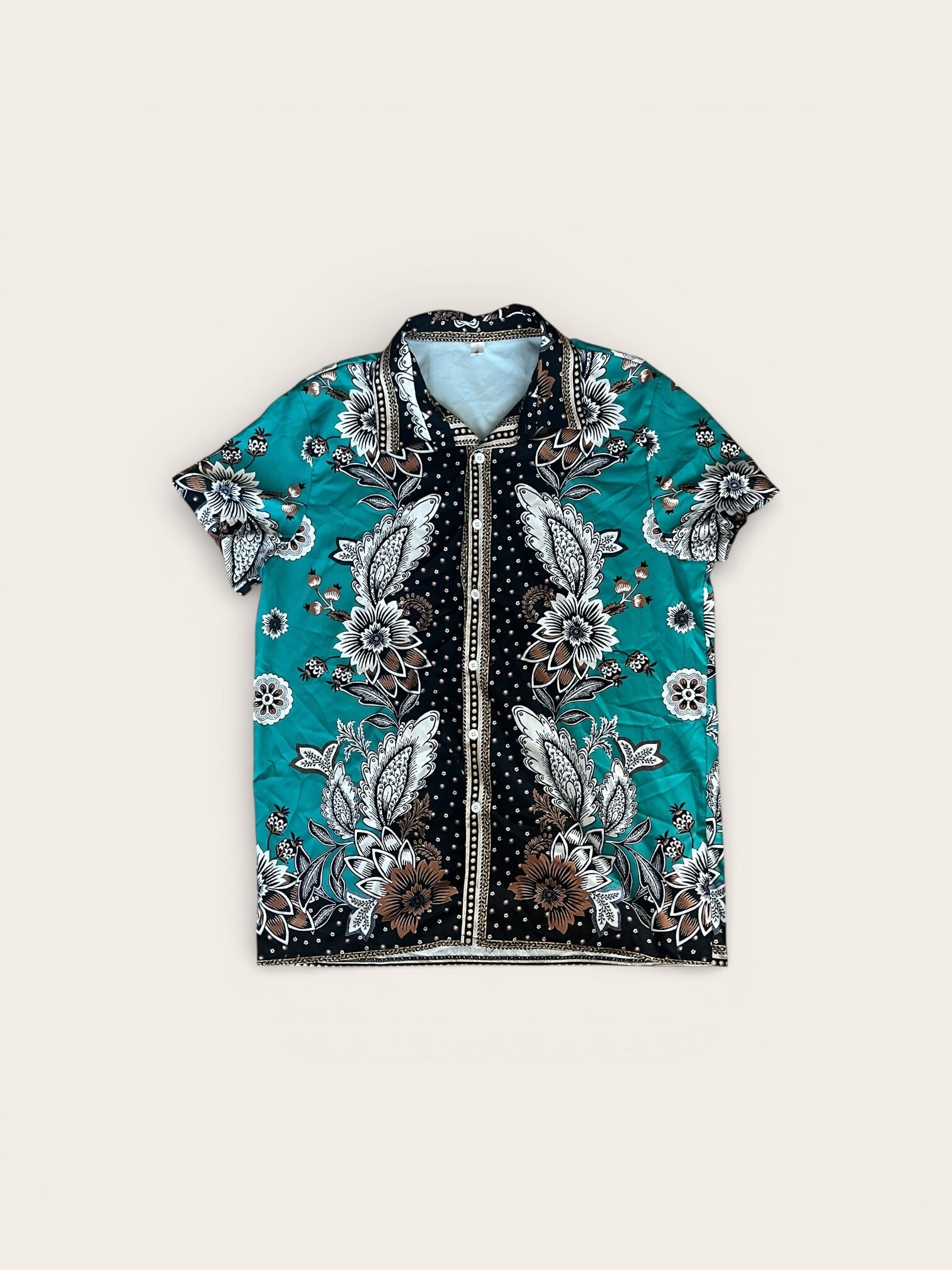 Men’s Short-Sleeve Button-Up Shirt