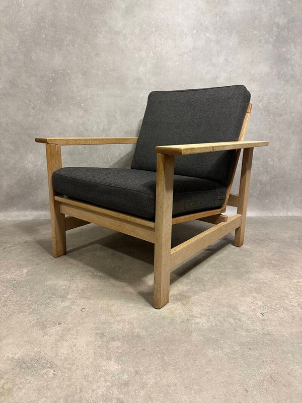 Easy chair by Fredericia Stole fabrik Denmark.design Sören Holst