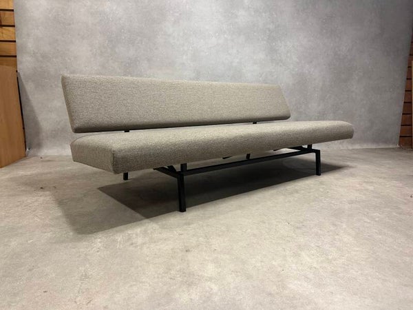 Martin Visser sleep sofa for Spectrum