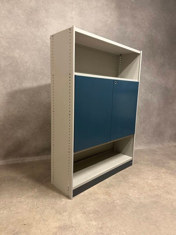 Stabilux cabnet design Friso Kramer for Ahrend de Cirkel