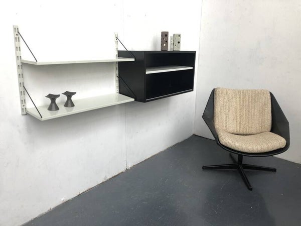 Pilastro wall system