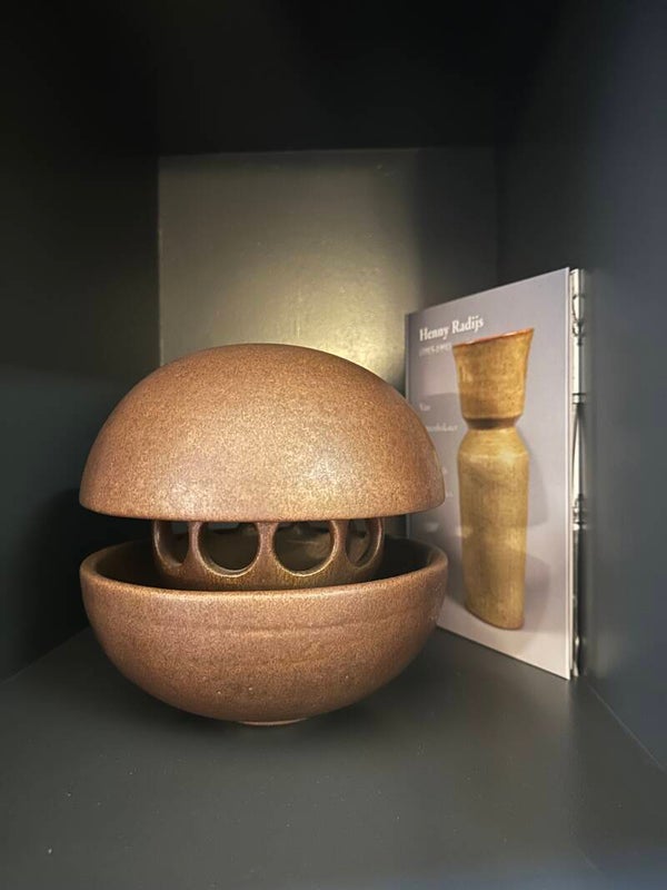 Henny Radijs Ceramic