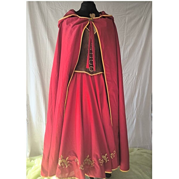 Mantel mit großer Kapuze "Red"